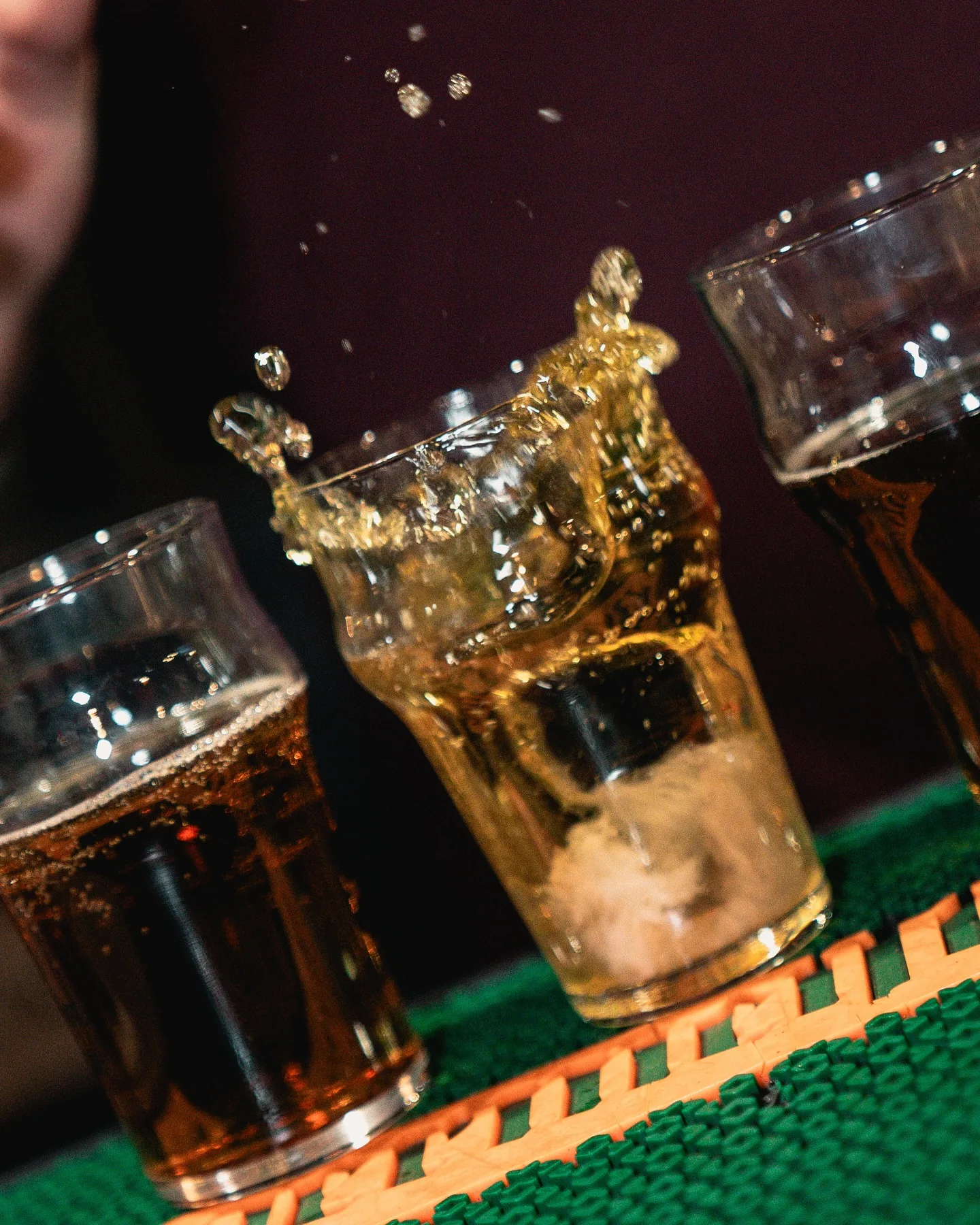 Comptoir et pompes à bière du Black Peat